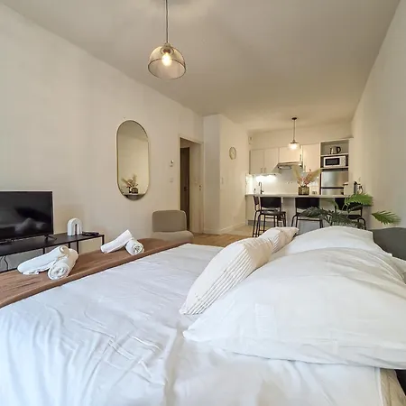 Haussmann - T3 - Centre - Terrasse & Parking Apartman Bergerac