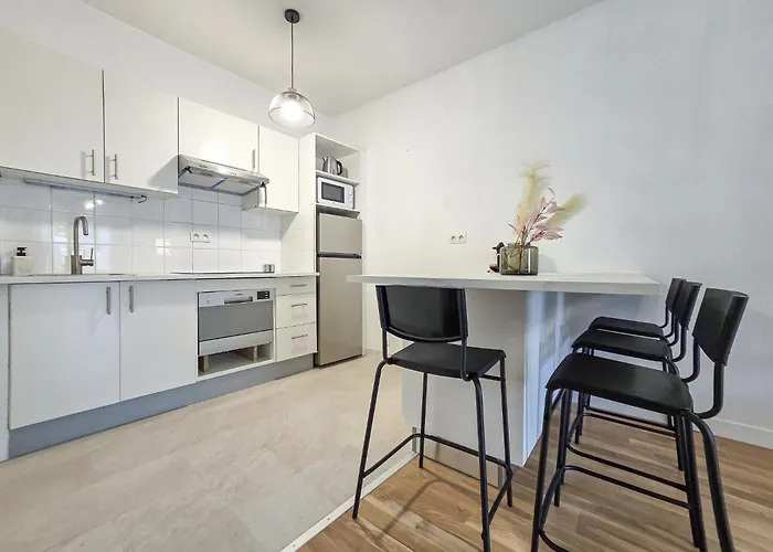 Haussmann - T3 - Centre - Terrasse & Parking *